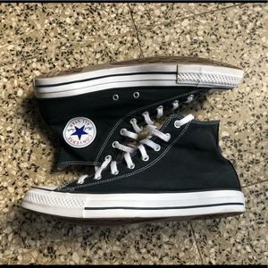 Converse Chuck Taylors size 11